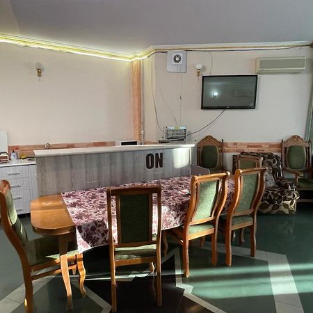 Citrus Guest House Jerevan Eksteriør billede
